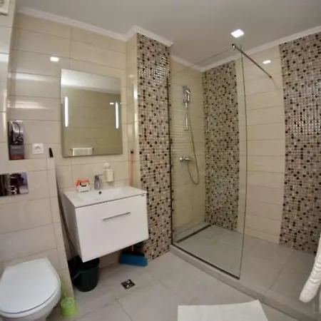 Apartment Regim Hotelier Sector 3